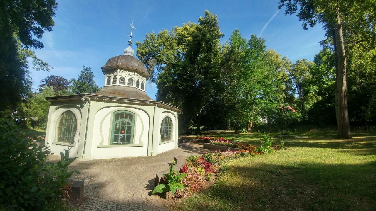 Moderne Ferienwohnungen Am Kurpark - Zentral, Ruhig & Nah Am Edersee Bad Wildungen Dış mekan fotoğraf